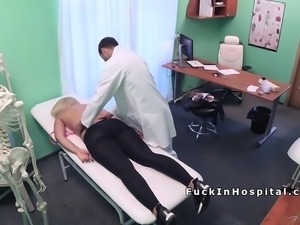 Big boobs blonde got back massage from her doctor