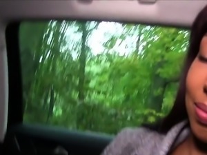Ebony babe fucks stranger in car