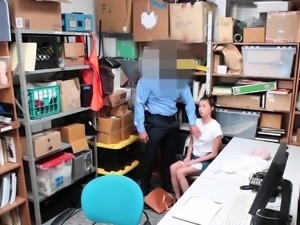 Teen Carolina Takes Officers Cock For Theft