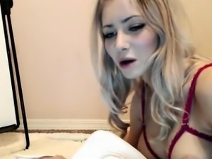 Princes blonde fake tits fucked by a machine