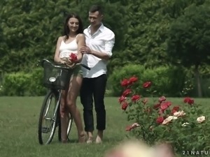 Romantic Czech cowgirl Katy Rose gets analfucked on picnic
