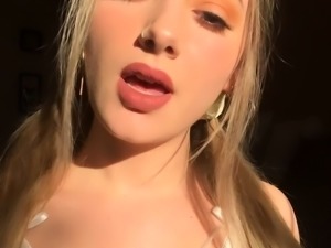 Amateur Blonde Teen Intense Masturbation HD